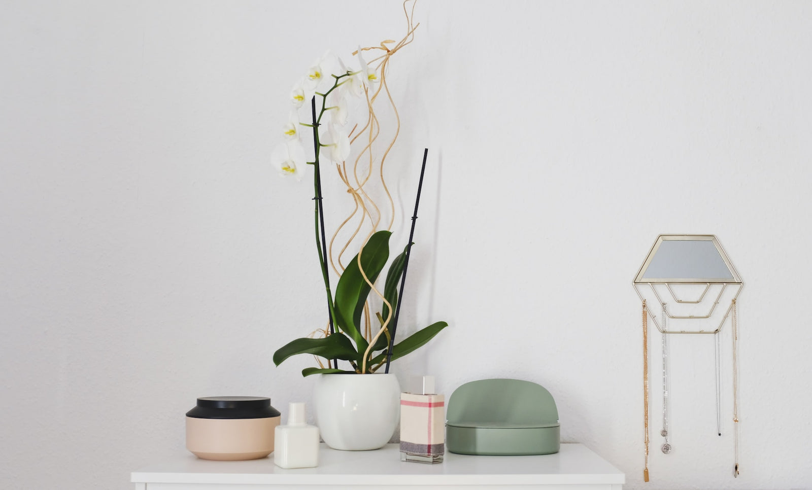 Top Accessories for Home and Tech 